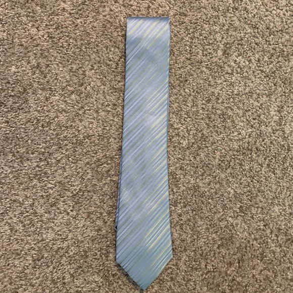 Kenneth Cole Reaction Other - KENNETH COLE tie 👔